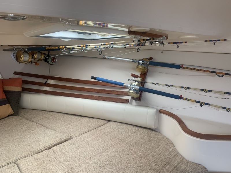 33' 2004 Grady-White 330 Express