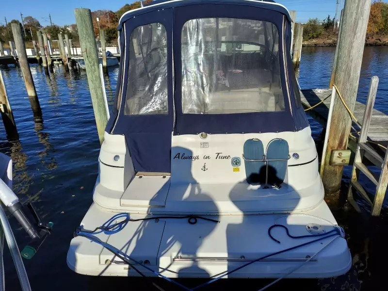 2003 Cruisers Yachts 2870