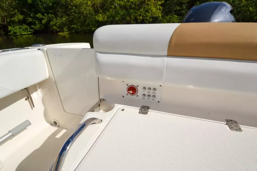 2014 Edgewater 205 CX