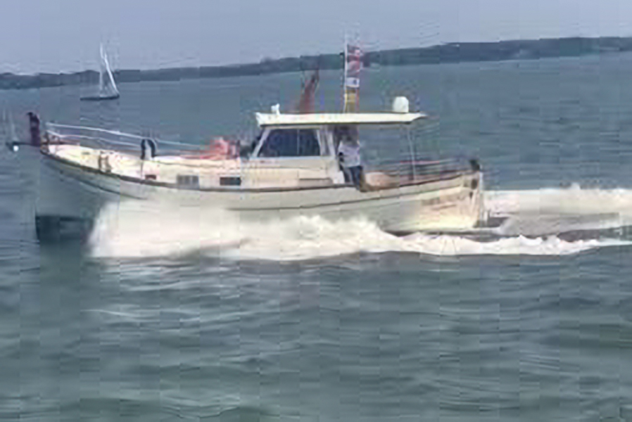 2004 Menorquin 130