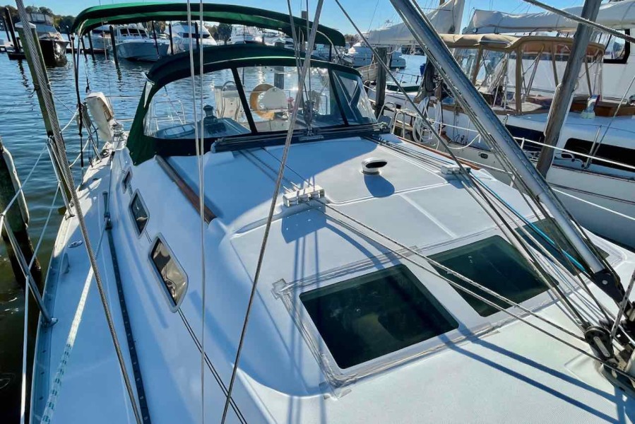 2007 Beneteau 373