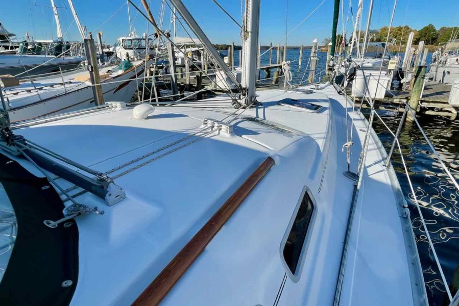 2007 Beneteau 373