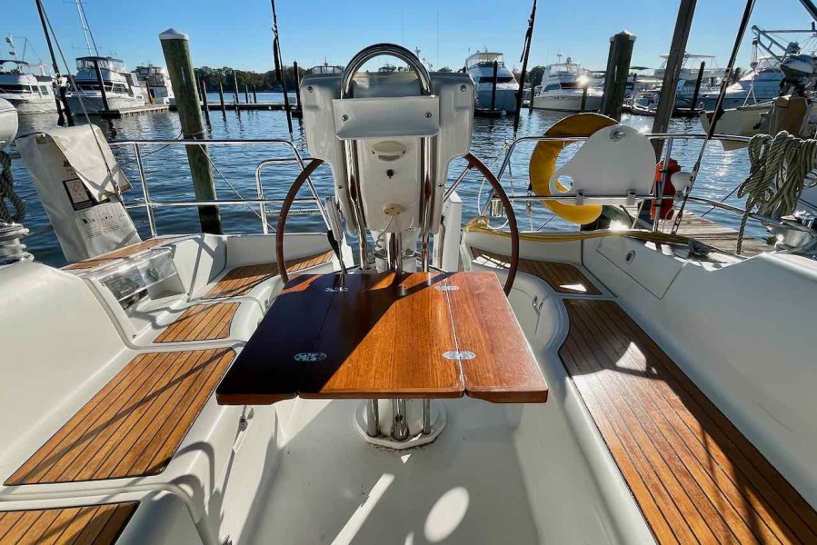 2007 Beneteau 373