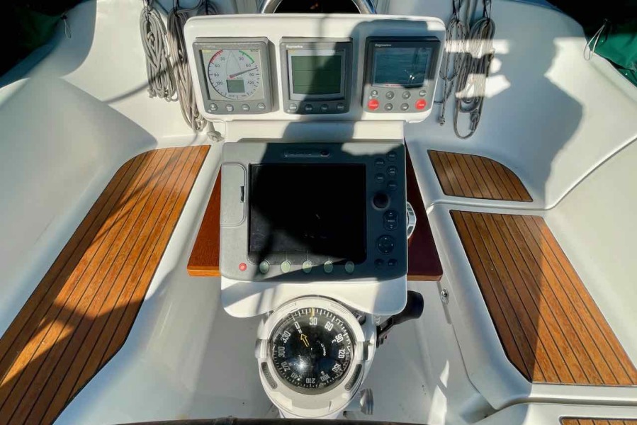 2007 Beneteau 373