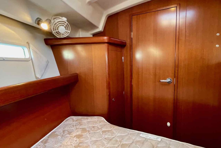 2007 Beneteau 373