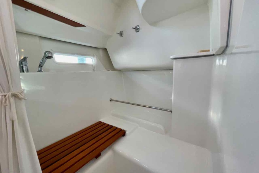 2007 Beneteau 373