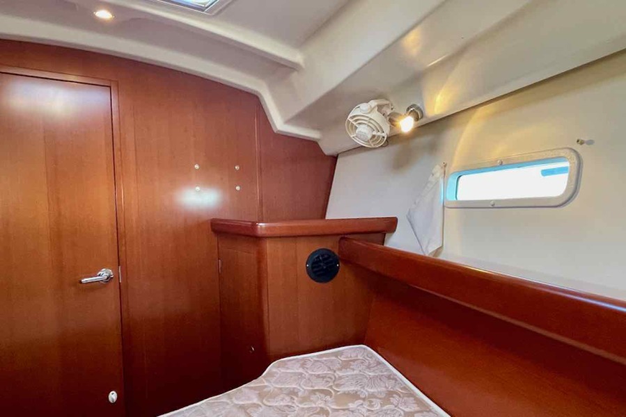 2007 Beneteau 373