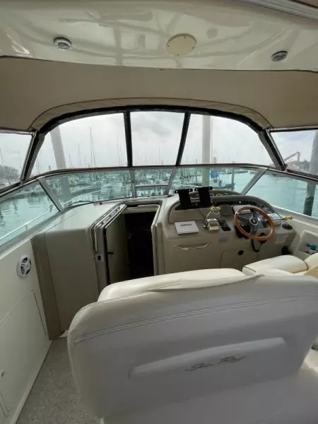 2000 Sea Ray 310 Sundancer
