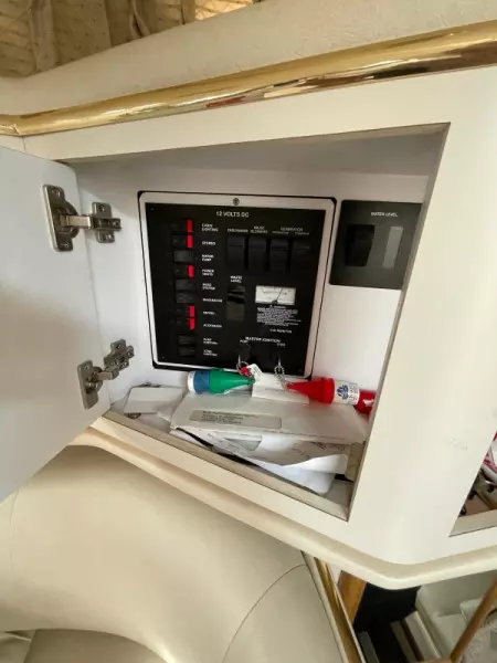 2000 Sea Ray 310 Sundancer