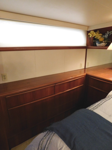 1989 Viking 44 Aft Cabin