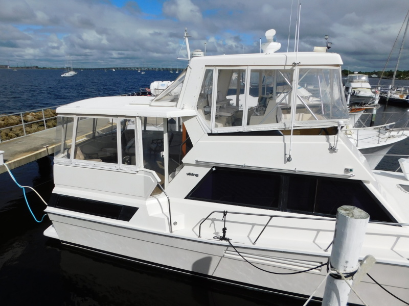 1989 Viking 44 Aft Cabin