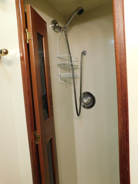 1989 Viking 44 Aft Cabin