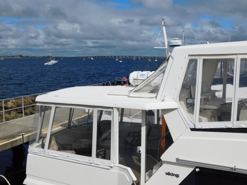 1989 Viking 44 Aft Cabin
