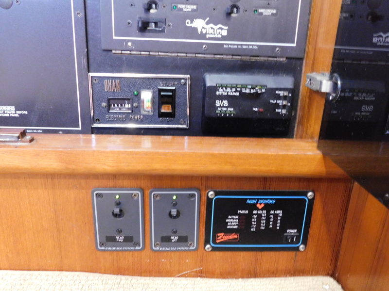 1989 Viking 44 Aft Cabin