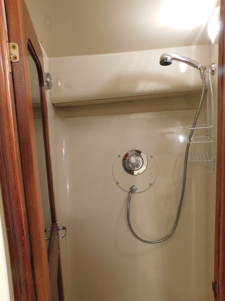 1989 Viking 44 Aft Cabin