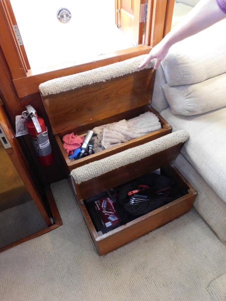 1989 Viking 44 Aft Cabin