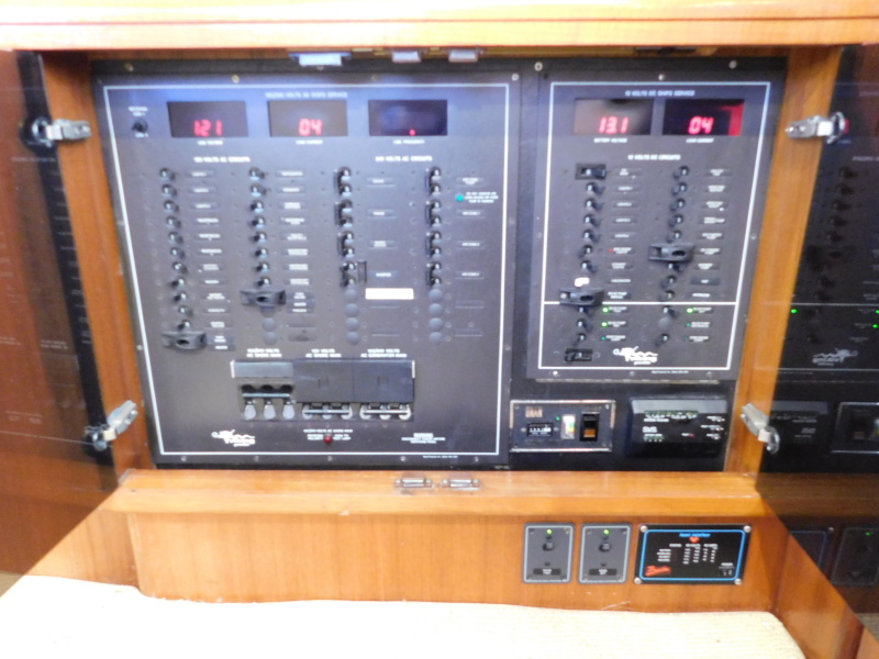 1989 Viking 44 Aft Cabin