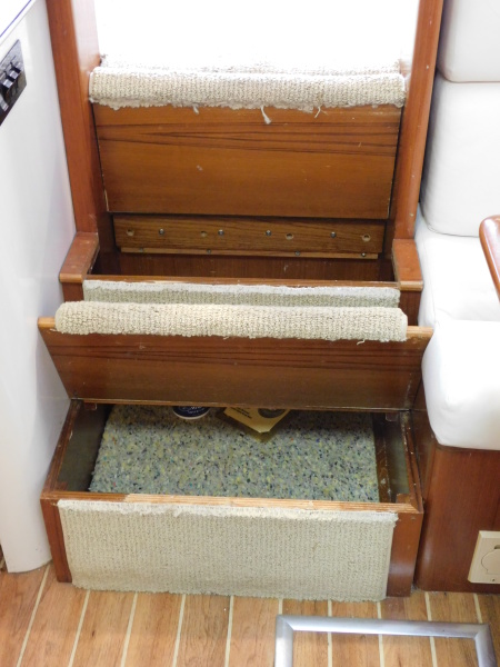 1989 Viking 44 Aft Cabin