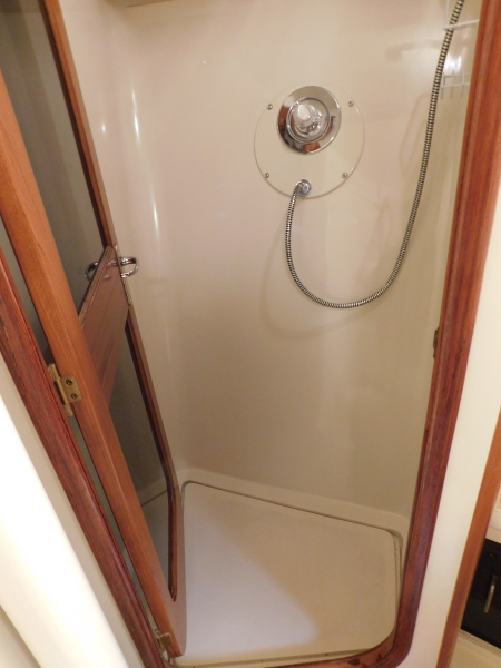 1989 Viking 44 Aft Cabin