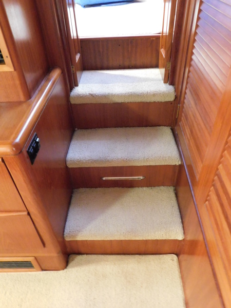 1989 Viking 44 Aft Cabin
