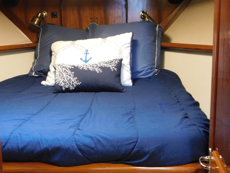 1989 Viking 44 Aft Cabin