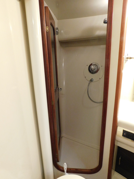 1989 Viking 44 Aft Cabin