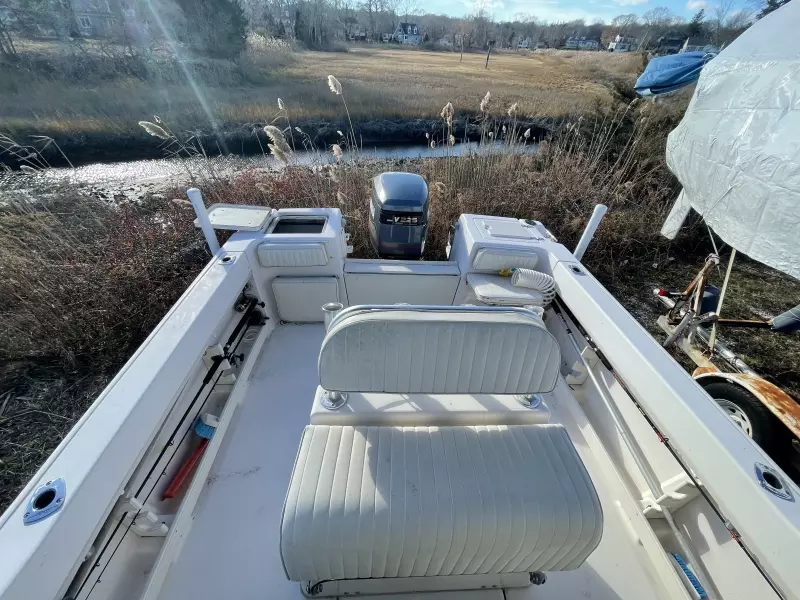 2000 Grady-White 222 Fisherman