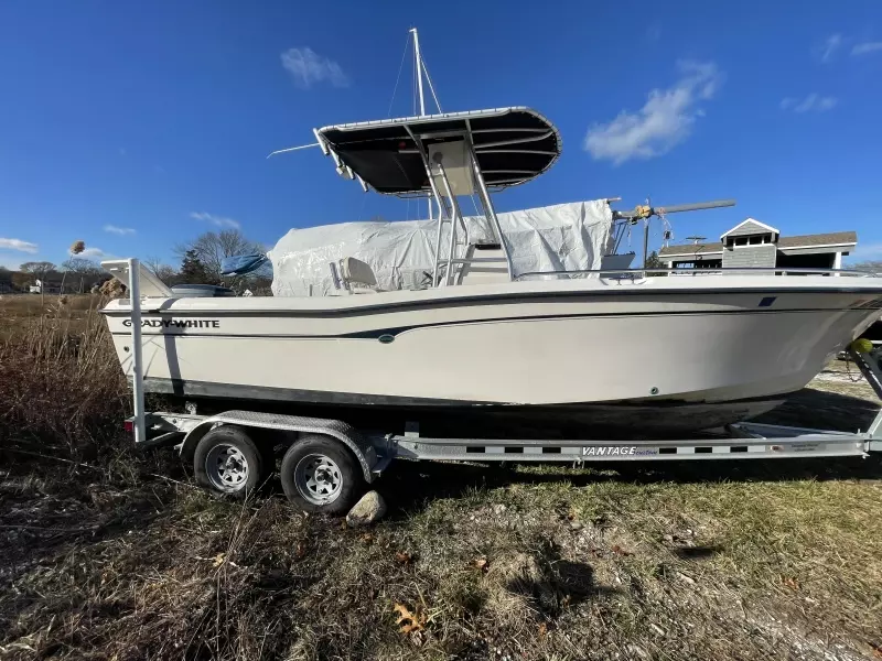 2000 Grady-White 222 Fisherman