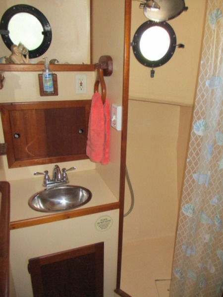 1989 Nordic Tugs 32'