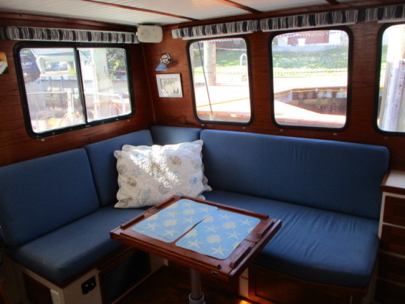 1989 Nordic Tugs 32'