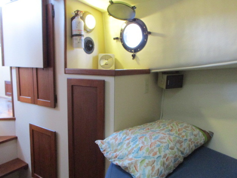 1989 Nordic Tugs 32'
