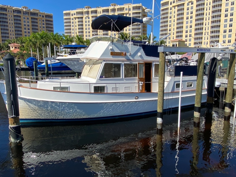 1997 Grand Banks 36 Motor Yacht