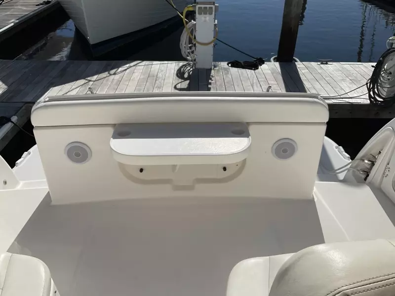 2004 Tiara Yachts 