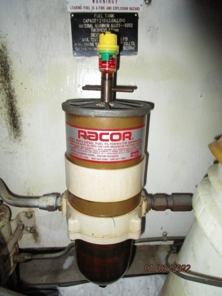 43' Jefferson port Racor fuel filter