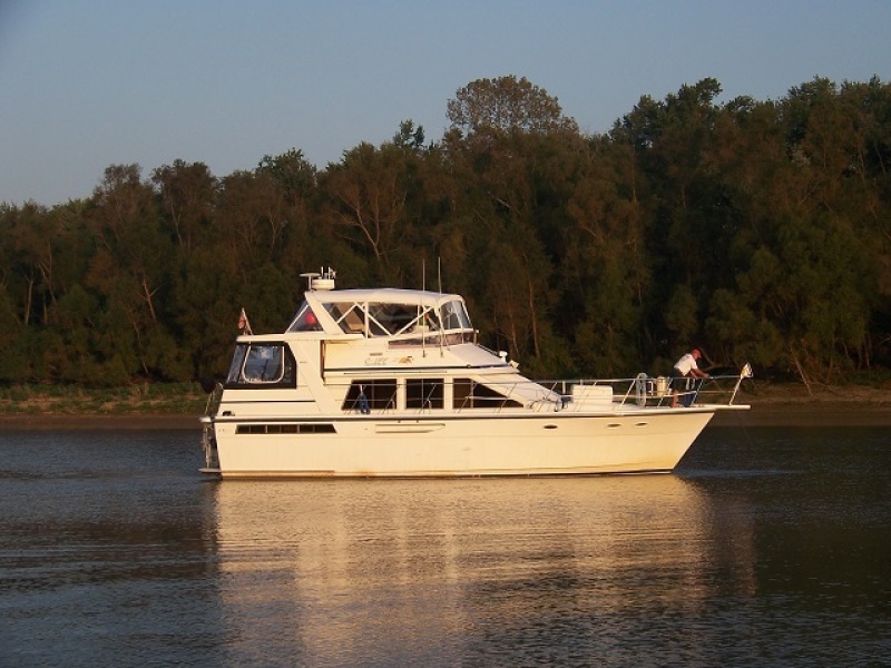 43' Jefferson starboard profile1