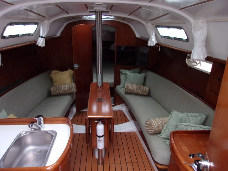2004 Beneteau Oceanis 311