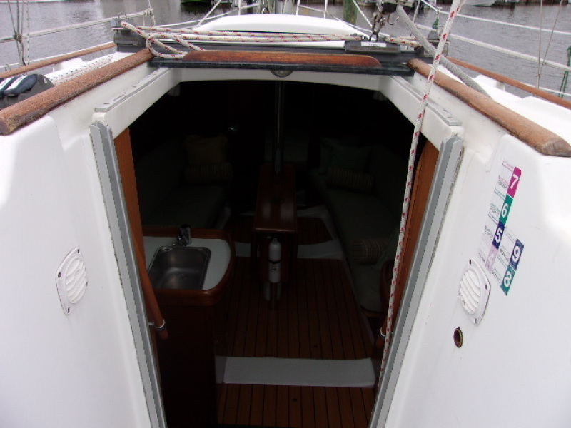 2004 Beneteau Oceanis 311