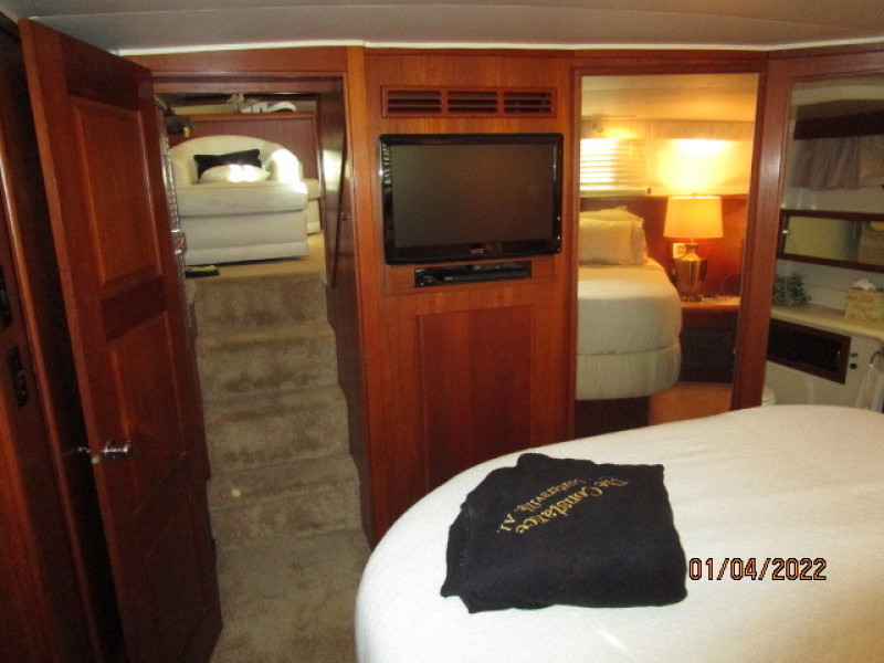 48' Californian master stateroom forward