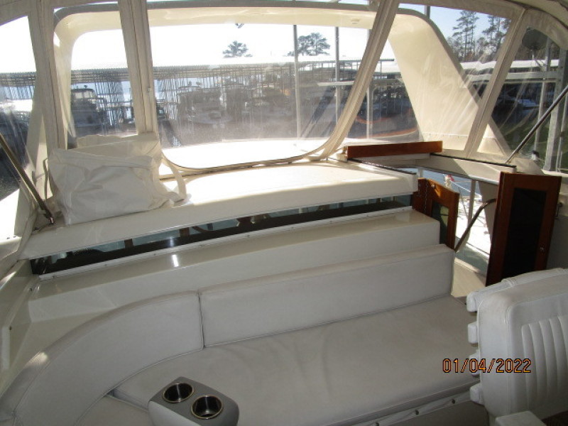 48' Californian flybridge aft