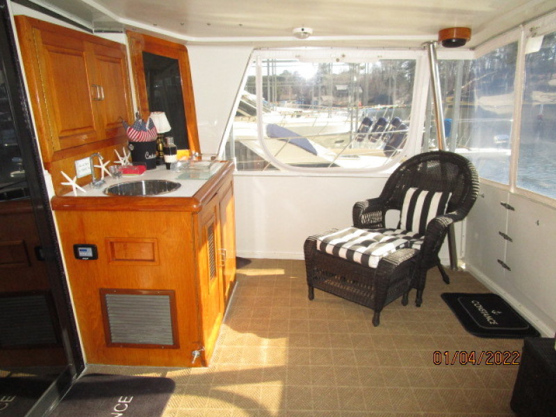 48' Californian sundeck starboard