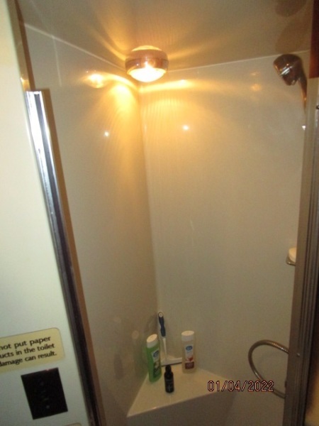 48' Californian guest statroom shower