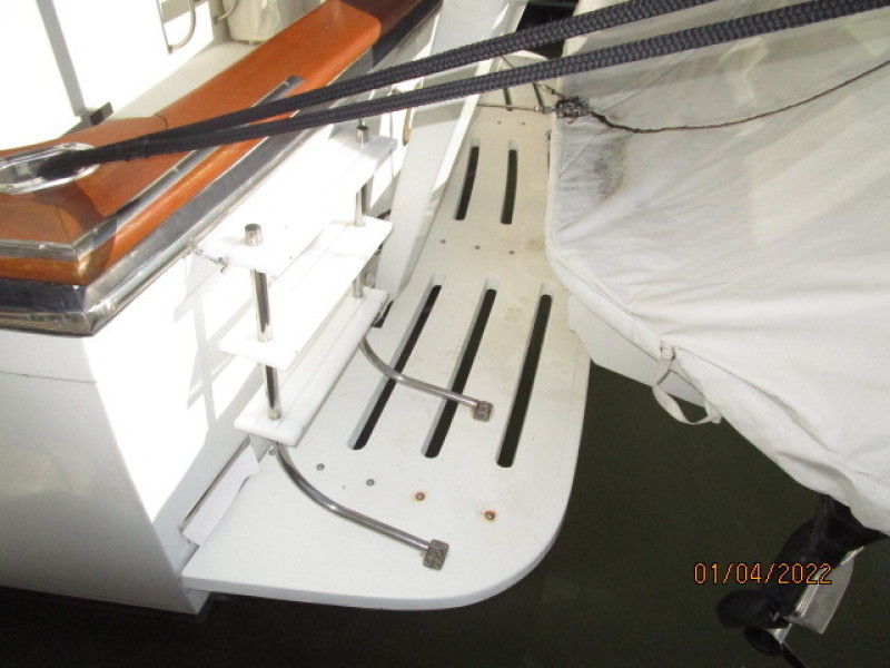 48' Californian swimplatform