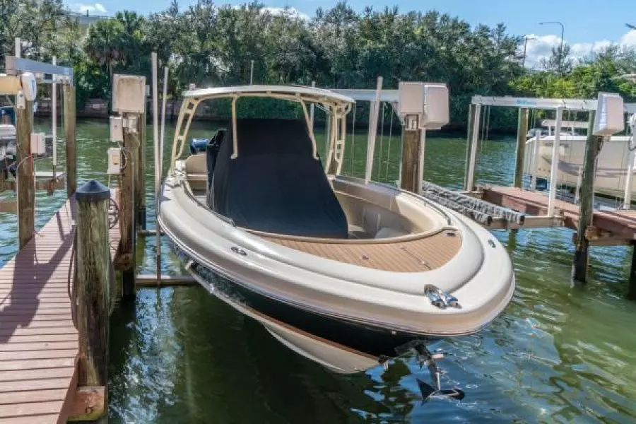 2017 Chris-Craft Catalina