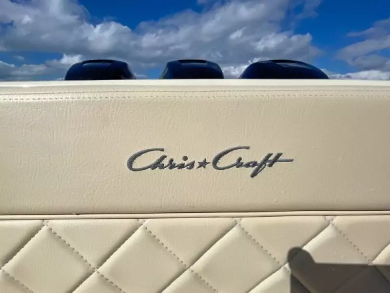 2017 Chris-Craft Catalina