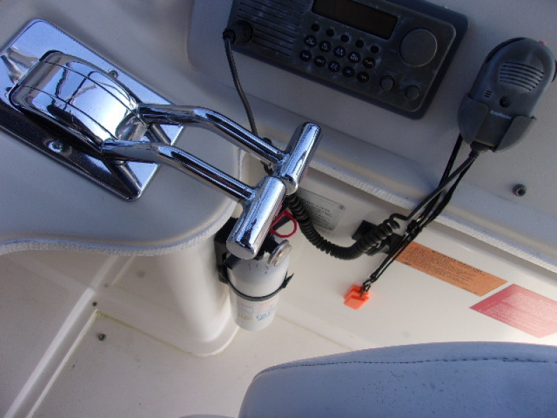 1998 Cruisers Yachts 3650