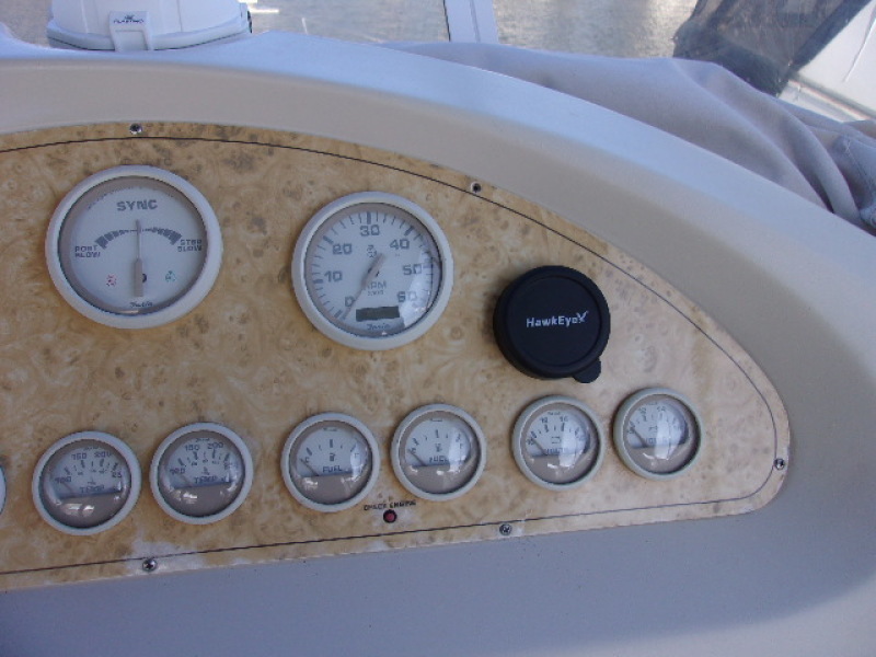 1998 Cruisers Yachts 3650