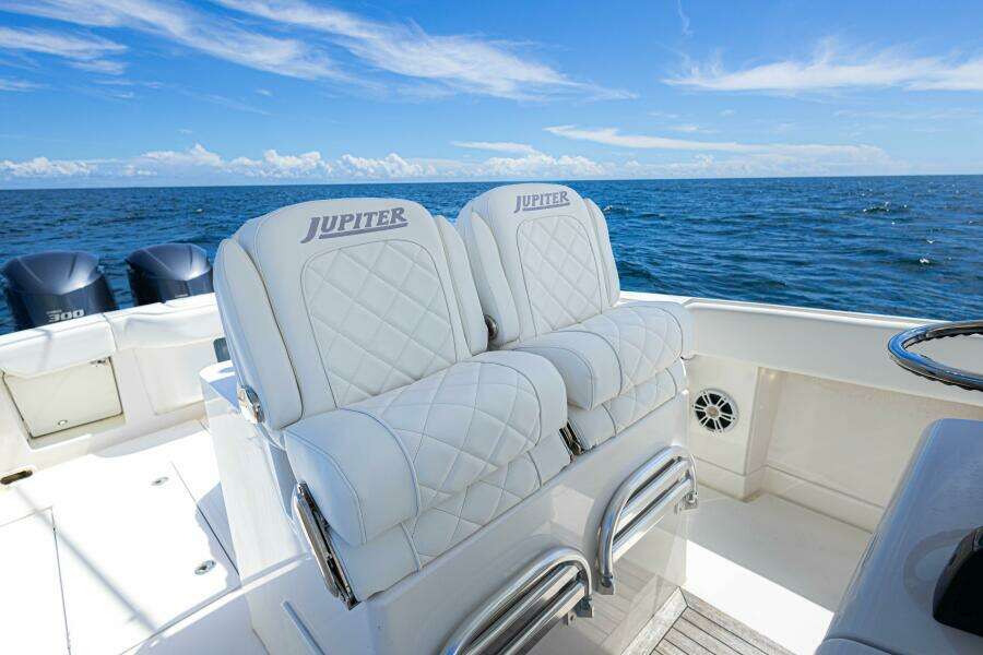 Bandit 38ft Jupiter Yacht For Sale