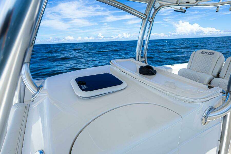 Bandit 38ft Jupiter Yacht For Sale