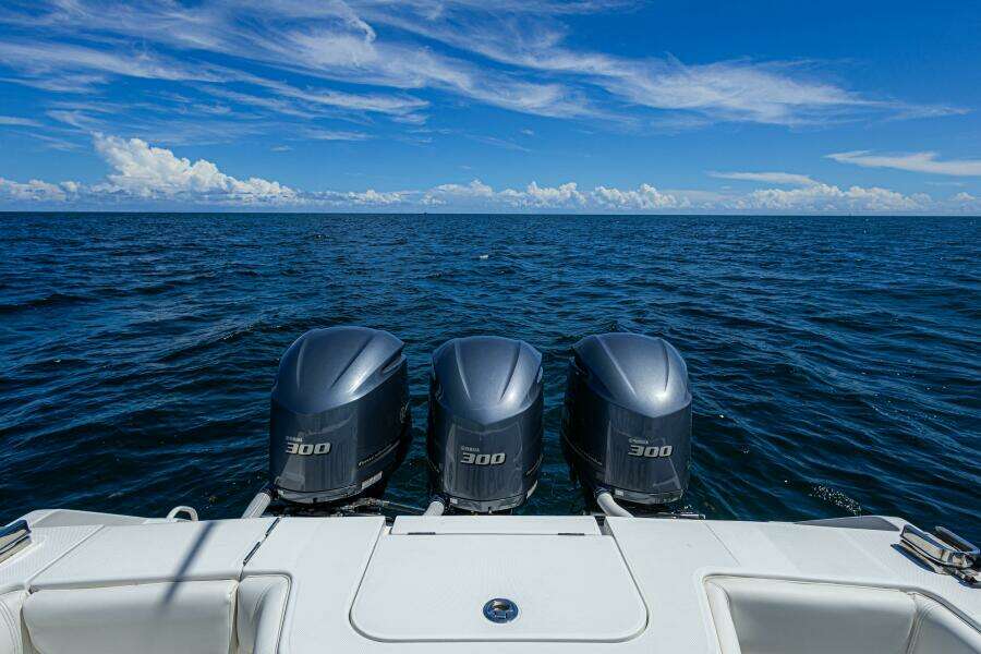 Bandit 38ft Jupiter Yacht For Sale