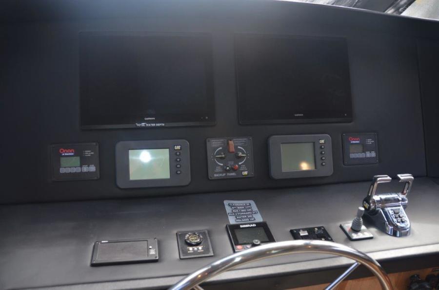 Viking 64 Enclosed Bridge Helm